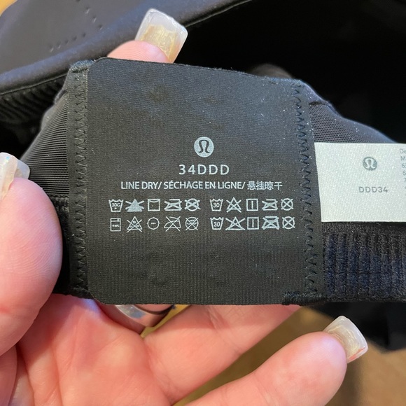 Lululemon Sports bra - Picture 5 of 7